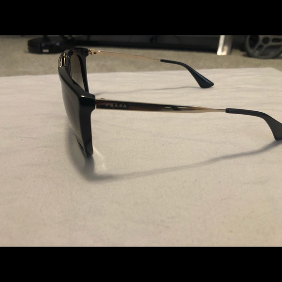 Prada sunglasses black - Picture 6 of 7